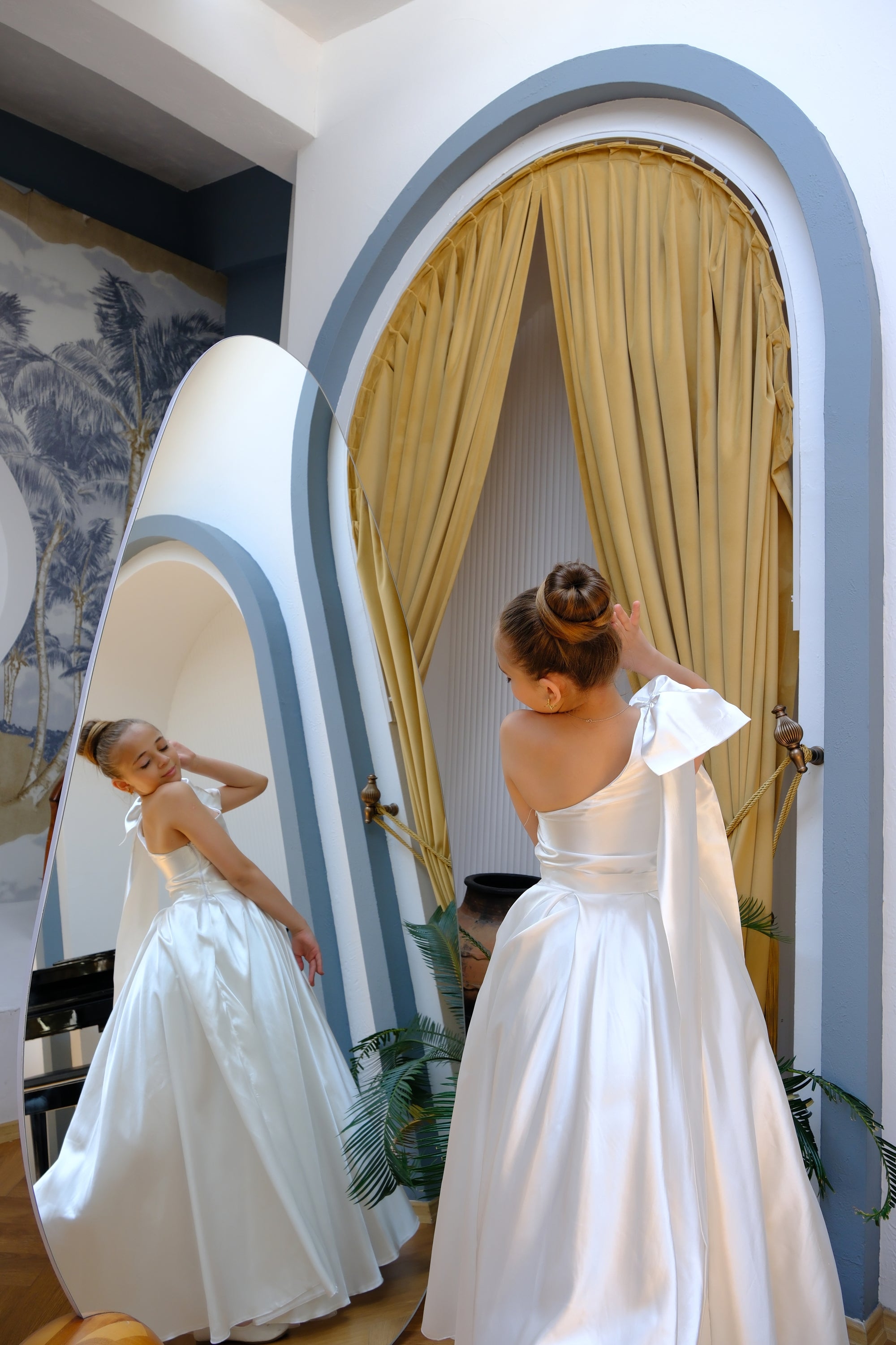 Robe Daphné – Robe Cérémonie Fille Satin Ivoire | Mariage Communion Baptême